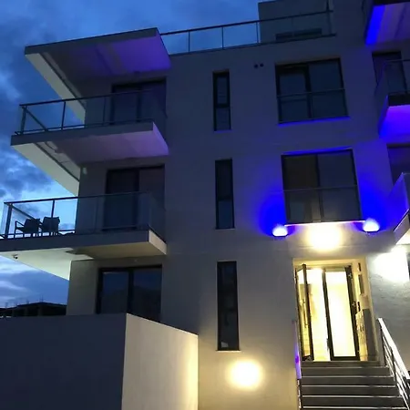 C'apartment * 那沃达利